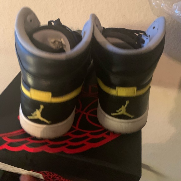 Jordan’s All of them $100 each(bundle 4 cheaper) - Picture 9 of 16